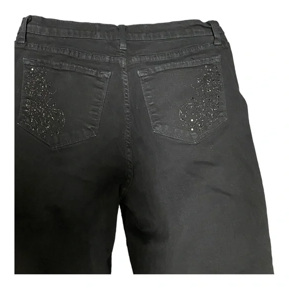 NYDJ SZ 12 black with stud design on back pockets. Some missing other than that - Picture 2 of 7